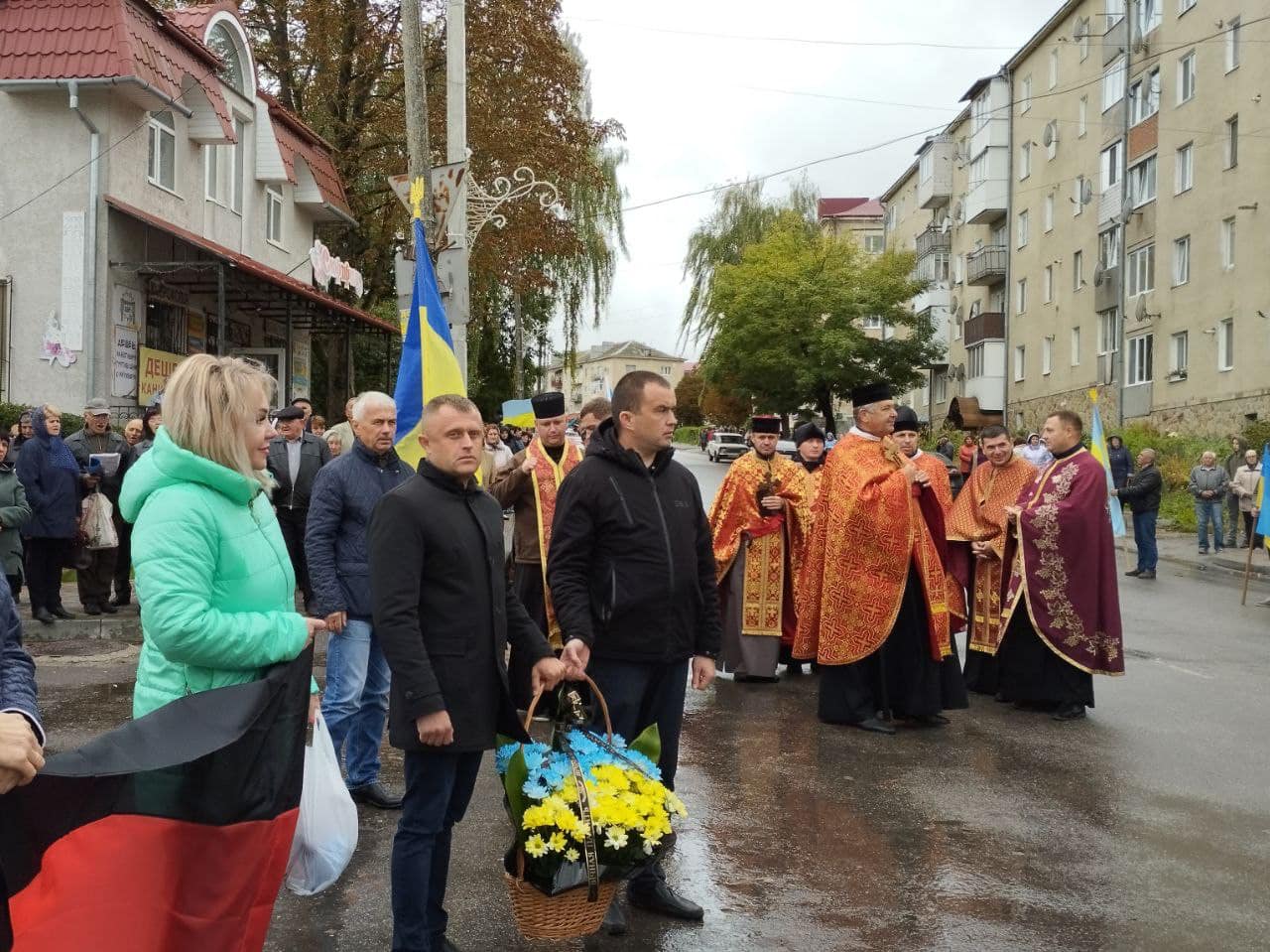 Новини Тернополя - фото з Загинули такими молодими… У Козівській ОТГ попрощались із двома бійцями – Григорієм Смачило і Дмитром Антикузом