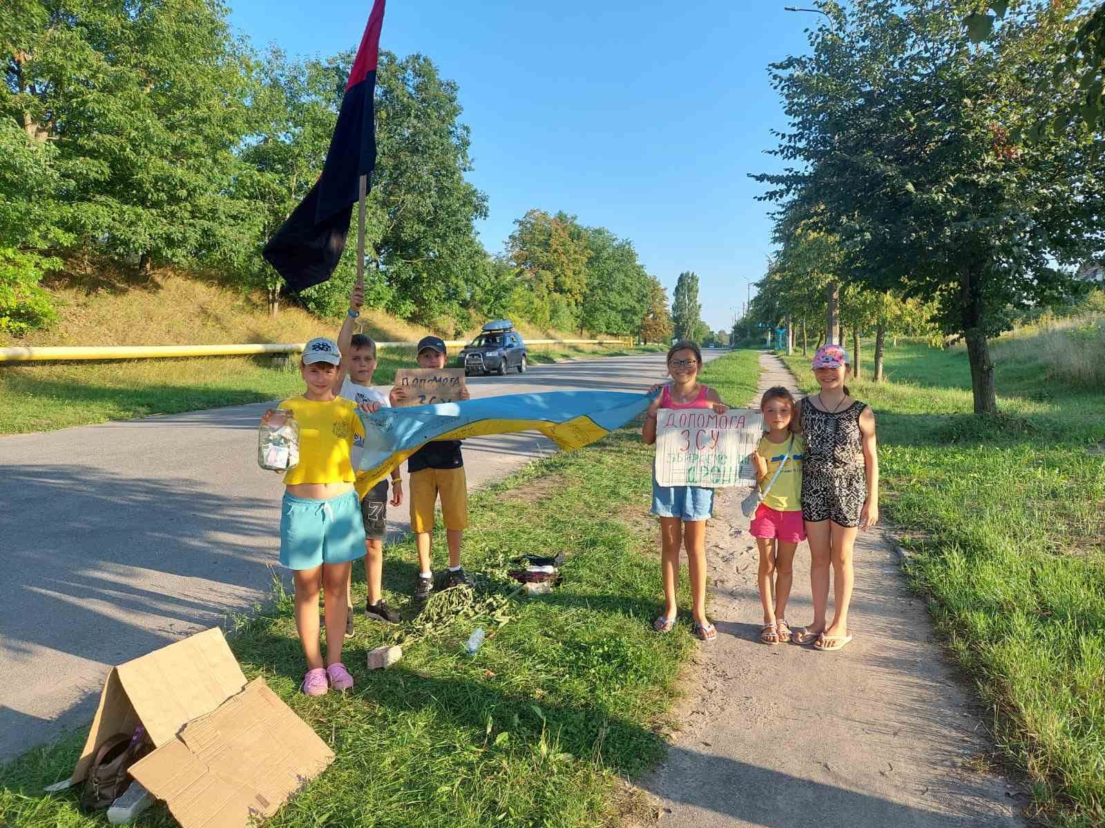 Новини Хмельницького - фото з Волонтерський фронт: як на Хмельниччині діти наближають перемогу