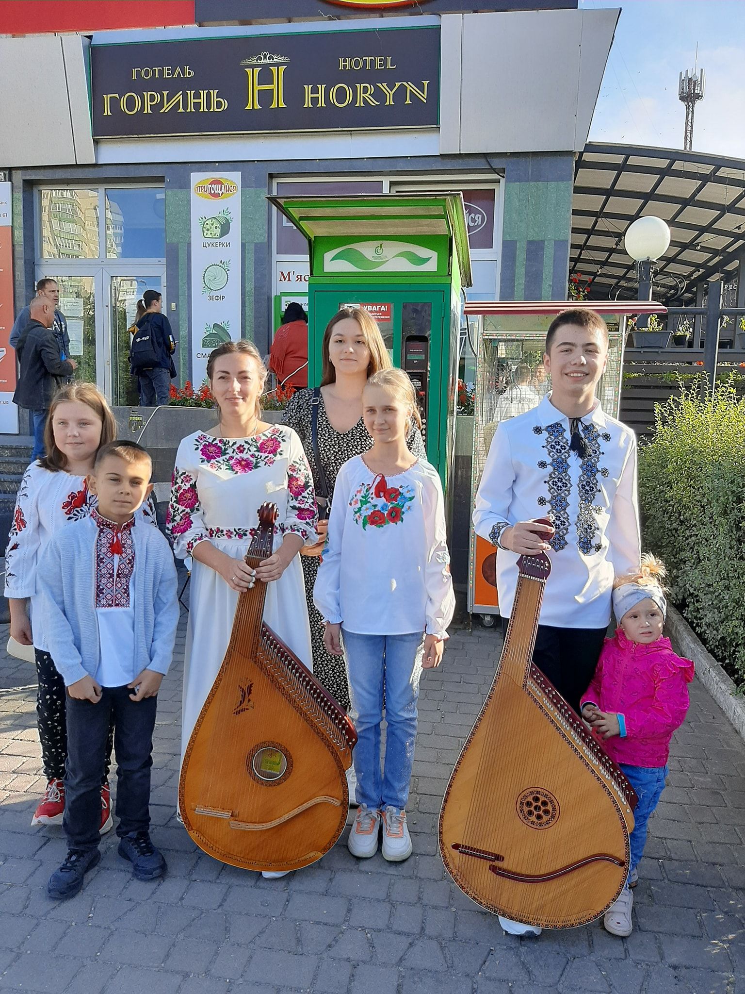 Новини Хмельницького - фото з Волонтерський фронт: як на Хмельниччині діти наближають перемогу