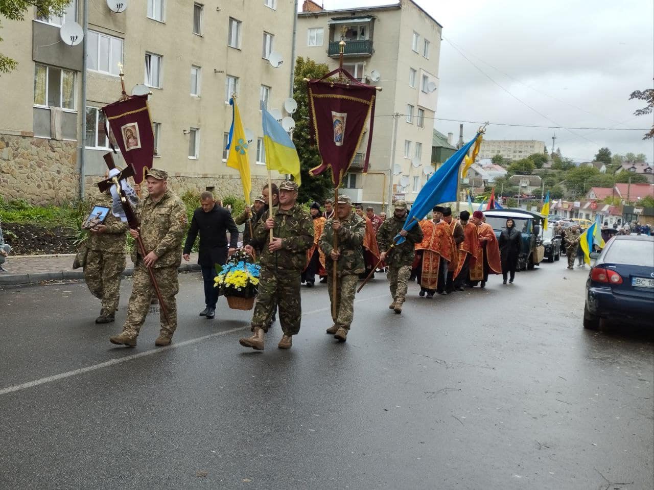 Новини Тернополя - фото з Загинули такими молодими… У Козівській ОТГ попрощались із двома бійцями – Григорієм Смачило і Дмитром Антикузом