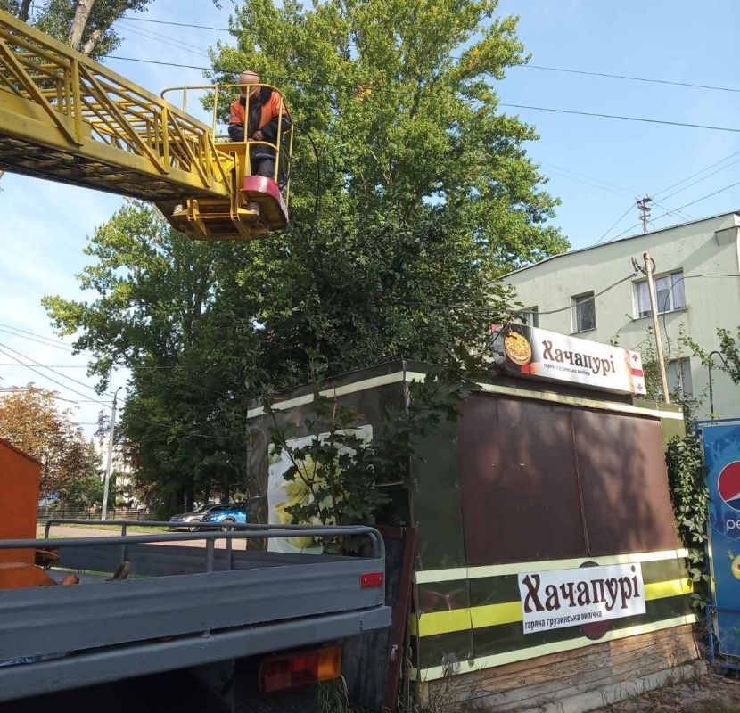 Новини Тернополя - фото з У Тернополі демонтують три кіоски на проспекті Злуки