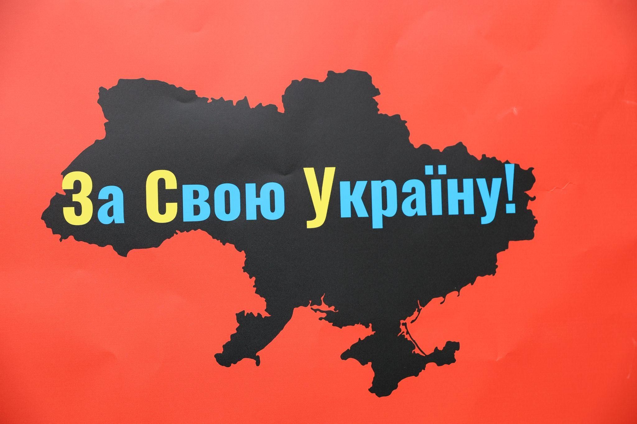 Новини Тернополя - фото з У центрі Тернополя представили виставку робіт харківського художника Нікіти Тітова