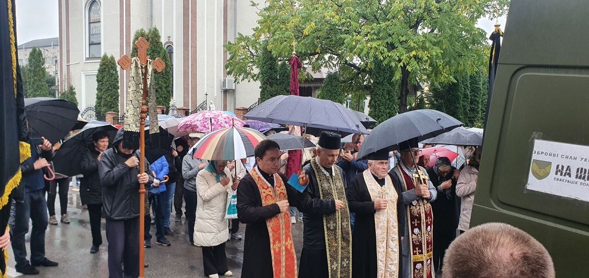 Новини Тернополя - фото з Дякую за те, що ми в тилу можемо жити і спати спокійно. Прощаються з Володимиром Сакалюком