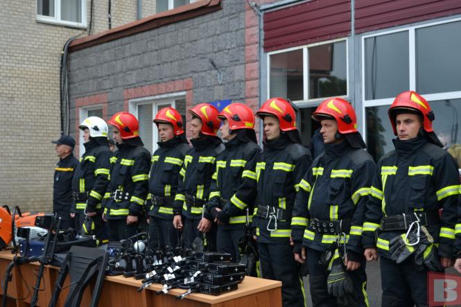 Новини Хмельницького - фото з Воїни без зброї. У Хмельницькому відзначили кращих рятувальників