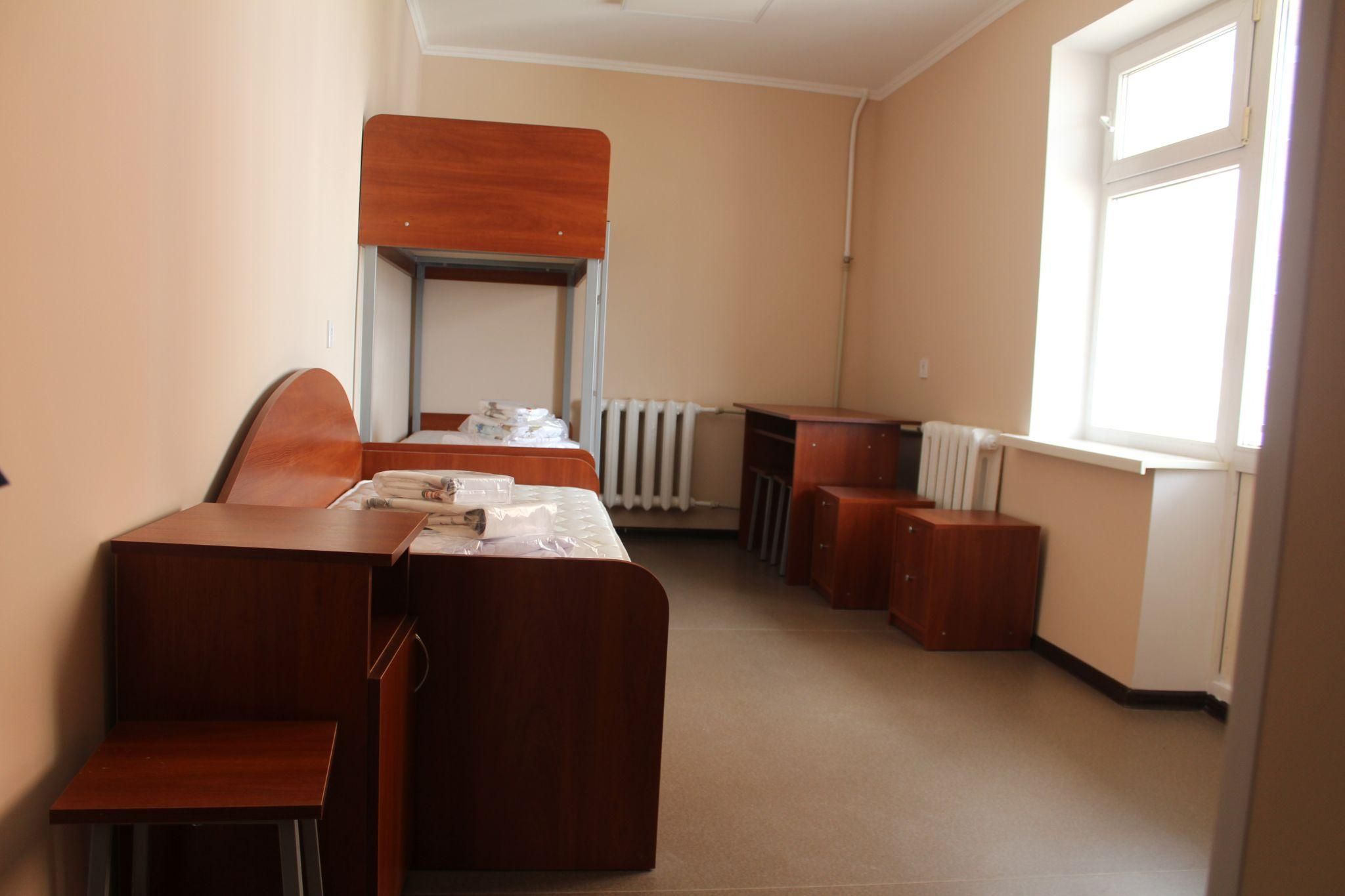 Новини Вінниці - фото з «Щоб жили в комфорті». За гроші німців оновили гуртожиток, де мешкають переселенці