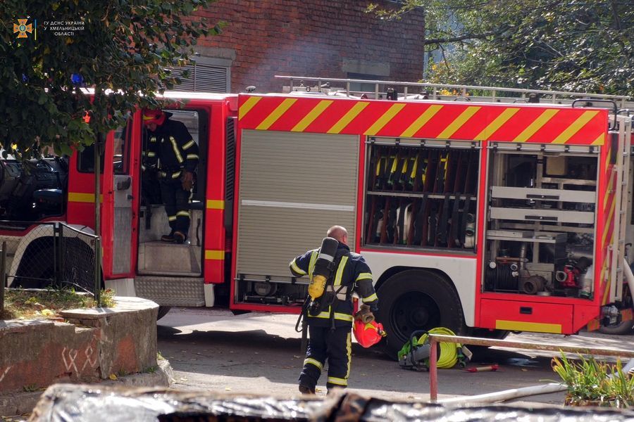 Новини Хмельницького - фото з У Гречанах загорівся матрац в багатоповерхівці: викликали пожежників(ФОТО)