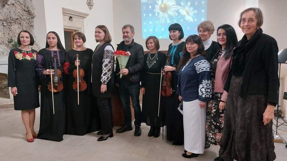 Новини Тернополя - фото з «Україна — вісь земна і небесна»: у музеї на Тернопільщині відкрили виставку