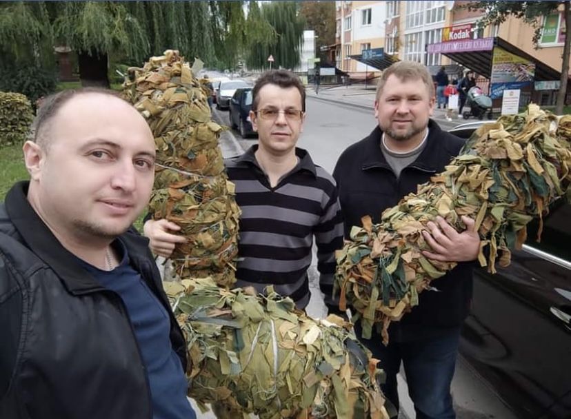 Новини Тернополя - фото з Воїнам на передову терміново потрібні маскувальні сітки. Потрібні робочі руки, долучайтесь!