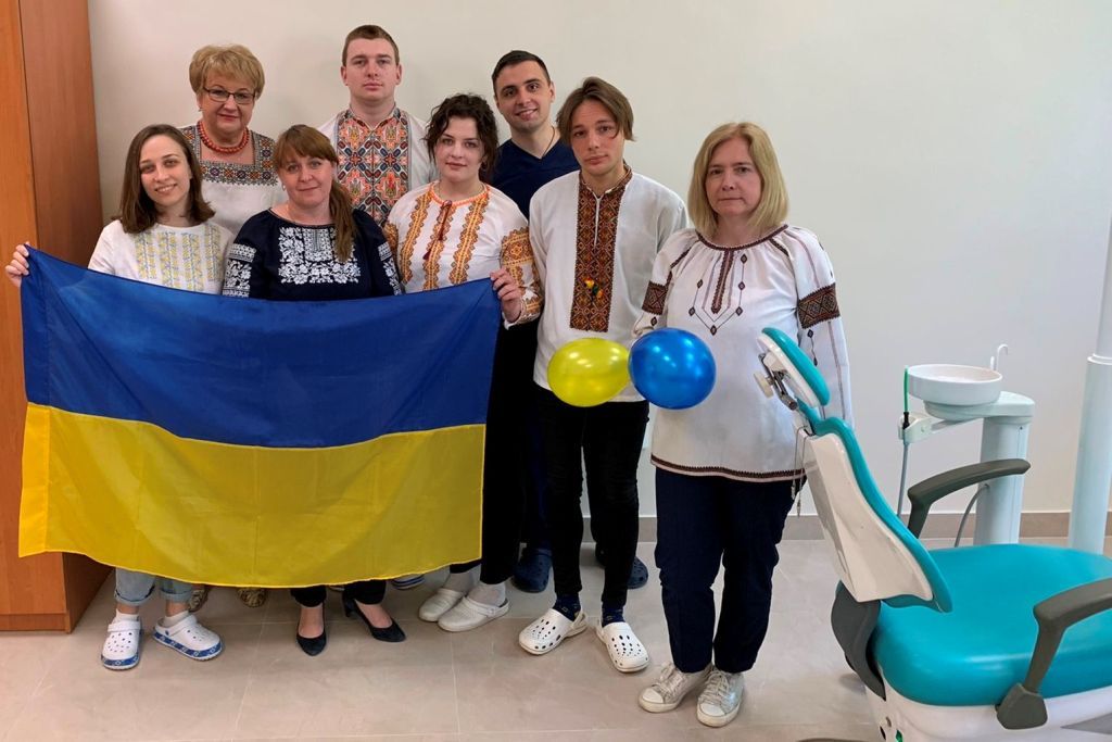 Новини Тернополя - фото з У голові була думка «Що робити?»: як у медуніверситеті почали безкоштовно лікувати зуби захисникам і переселенцям