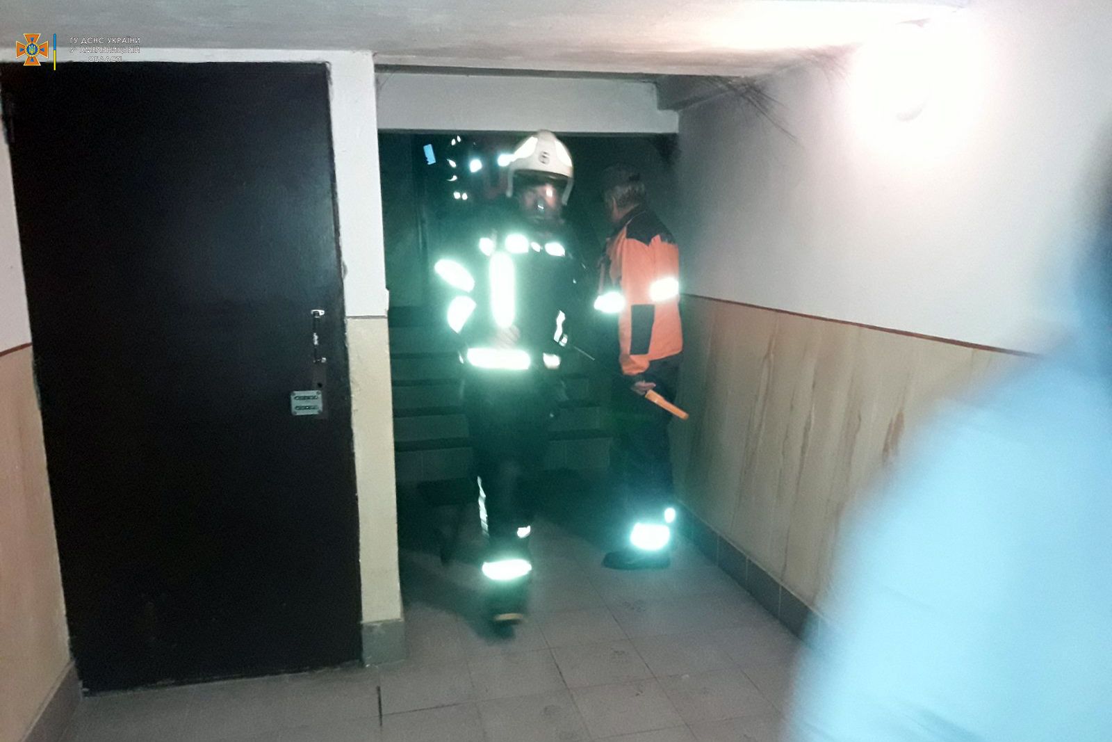 Новини Хмельницького - фото з У п’ятиповерхівці в Кам’янці загорілась квартира (ФОТО)