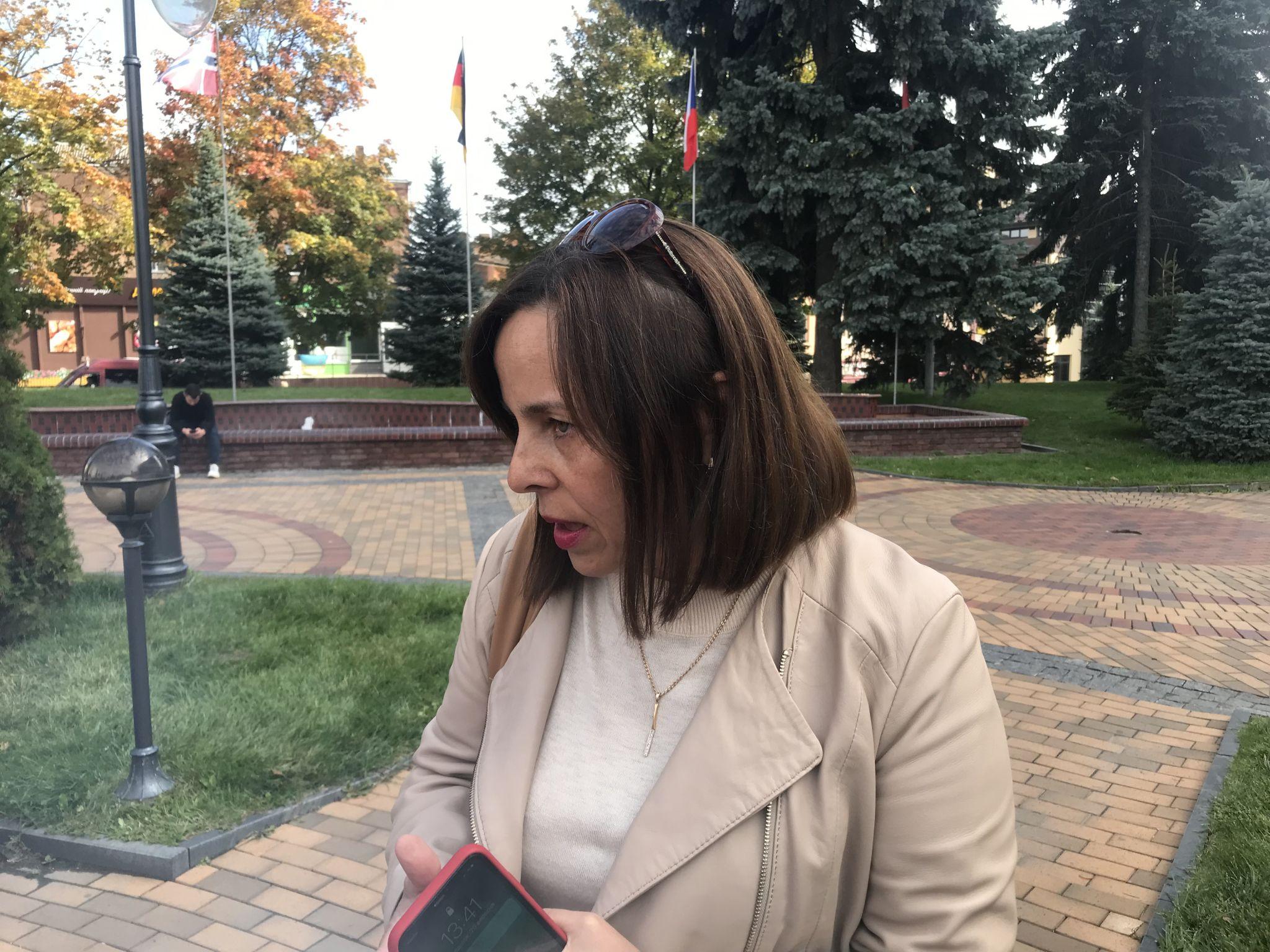 Новини Вінниці - фото з «Донесіть до тих, хто сидить в міськраді: за пологовий будинок №2 буде війна». Лікарі мітингують