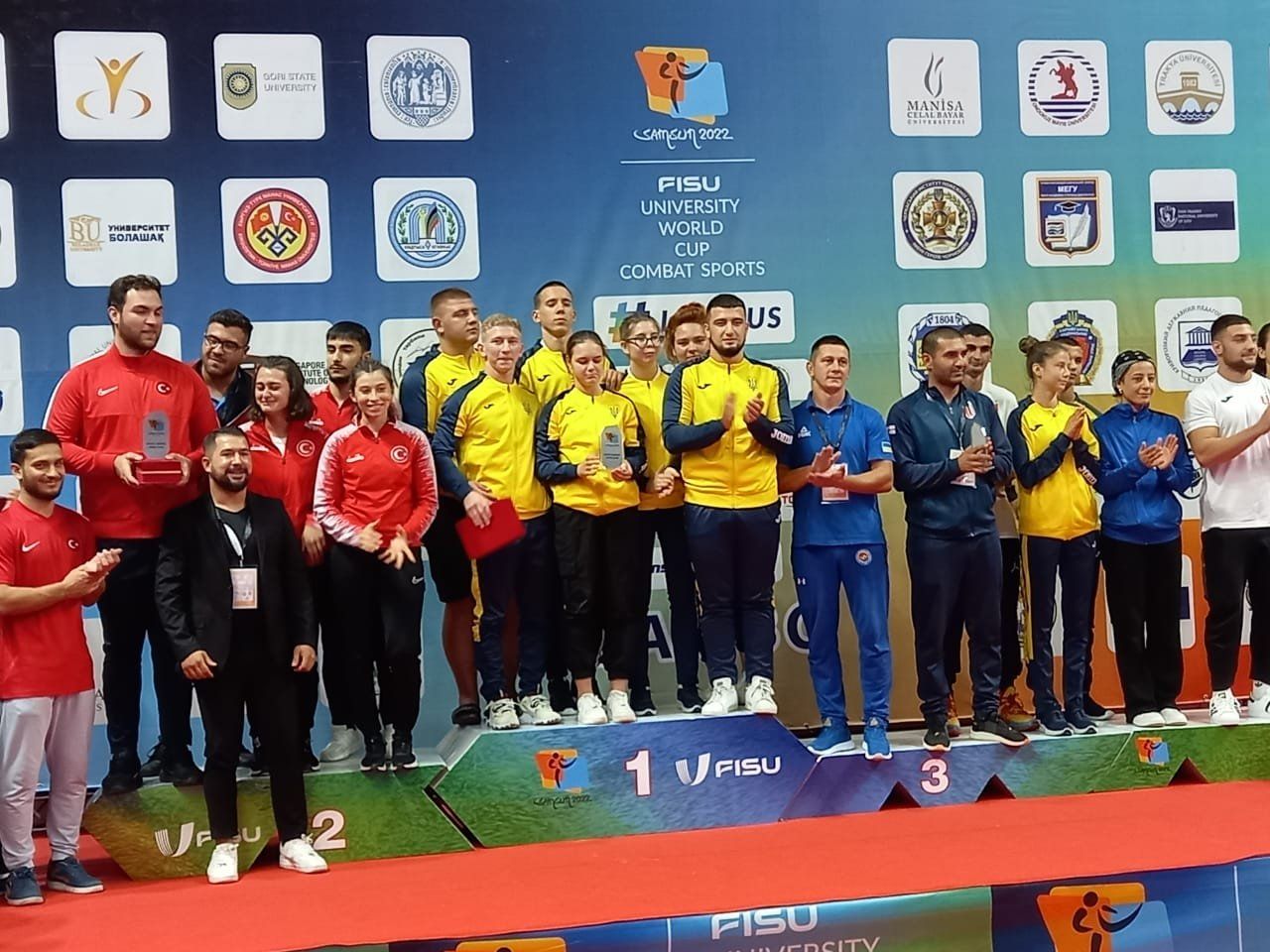 Новини Тернополя - фото з Тернопільські студентки вибороли два золота та срібло на Кубку світу з єдиноборств