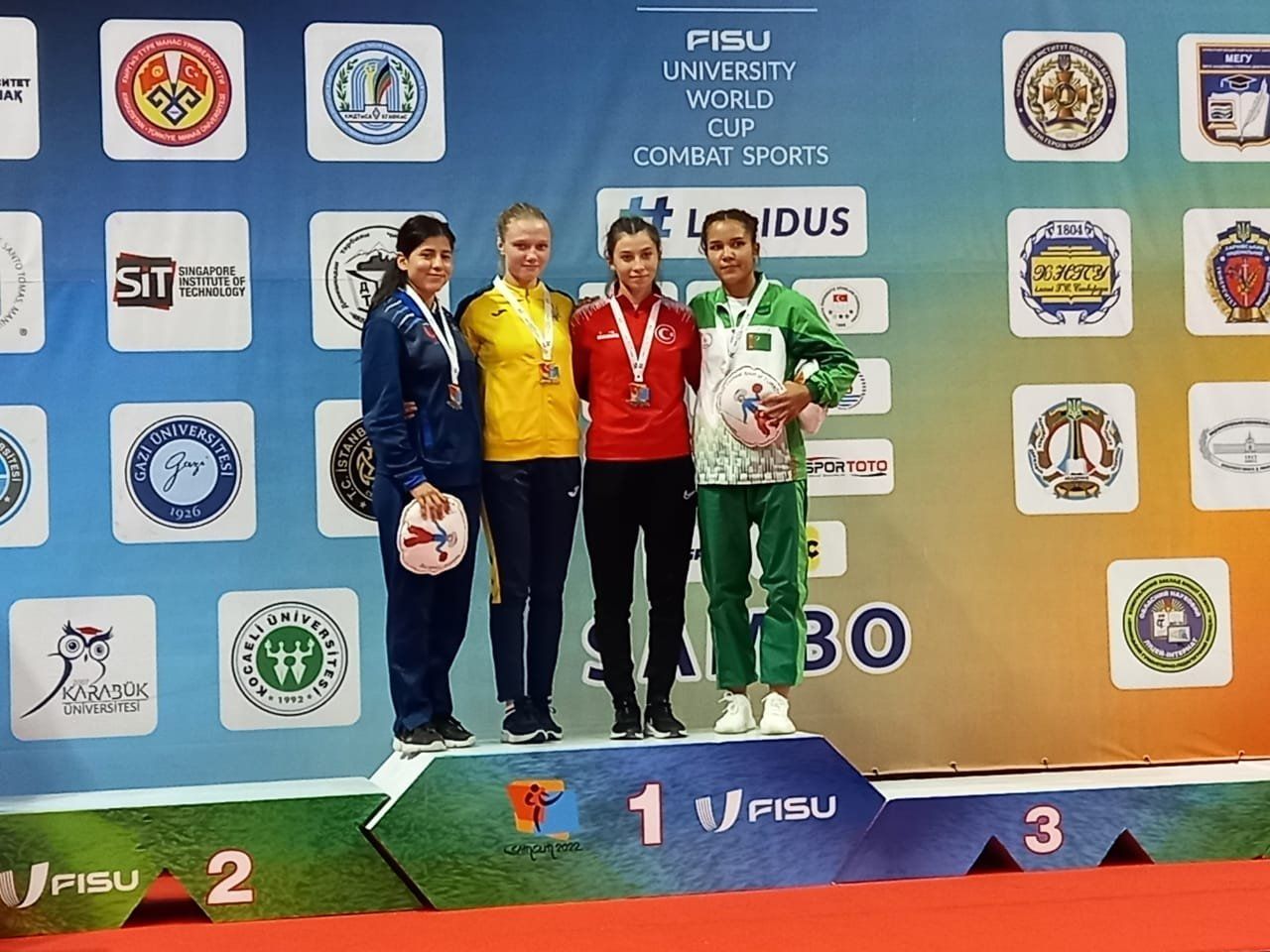 Новини Тернополя - фото з Тернопільські студентки вибороли два золота та срібло на Кубку світу з єдиноборств