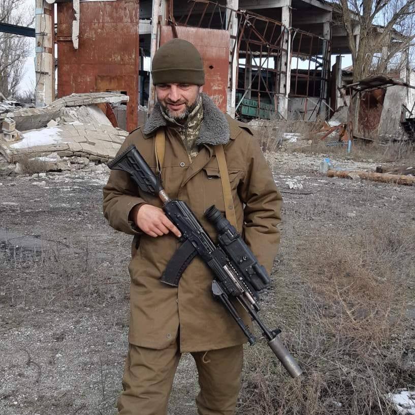 Новини Тернополя - фото з «20 хвилин» побували вдома у звільненого з полону Михайла Діанова. Ексклюзив про Захисника «Азовсталі»