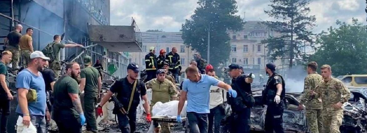 Десятки поранених і загиблі діти. Репортаж з місця прильоту рашиських ракет