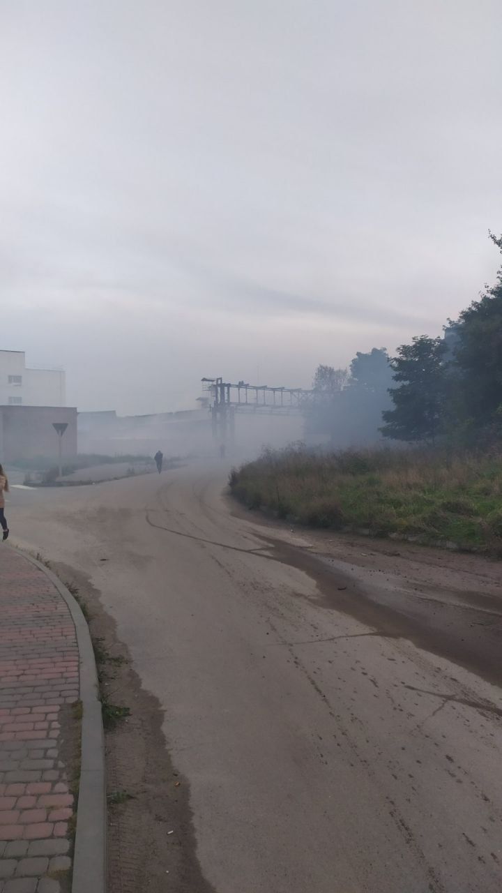 Новини Вінниці - фото з «Проходячи це місце, неможливо дихати»: в районі колишнього хімзаводу задимлення й сморід