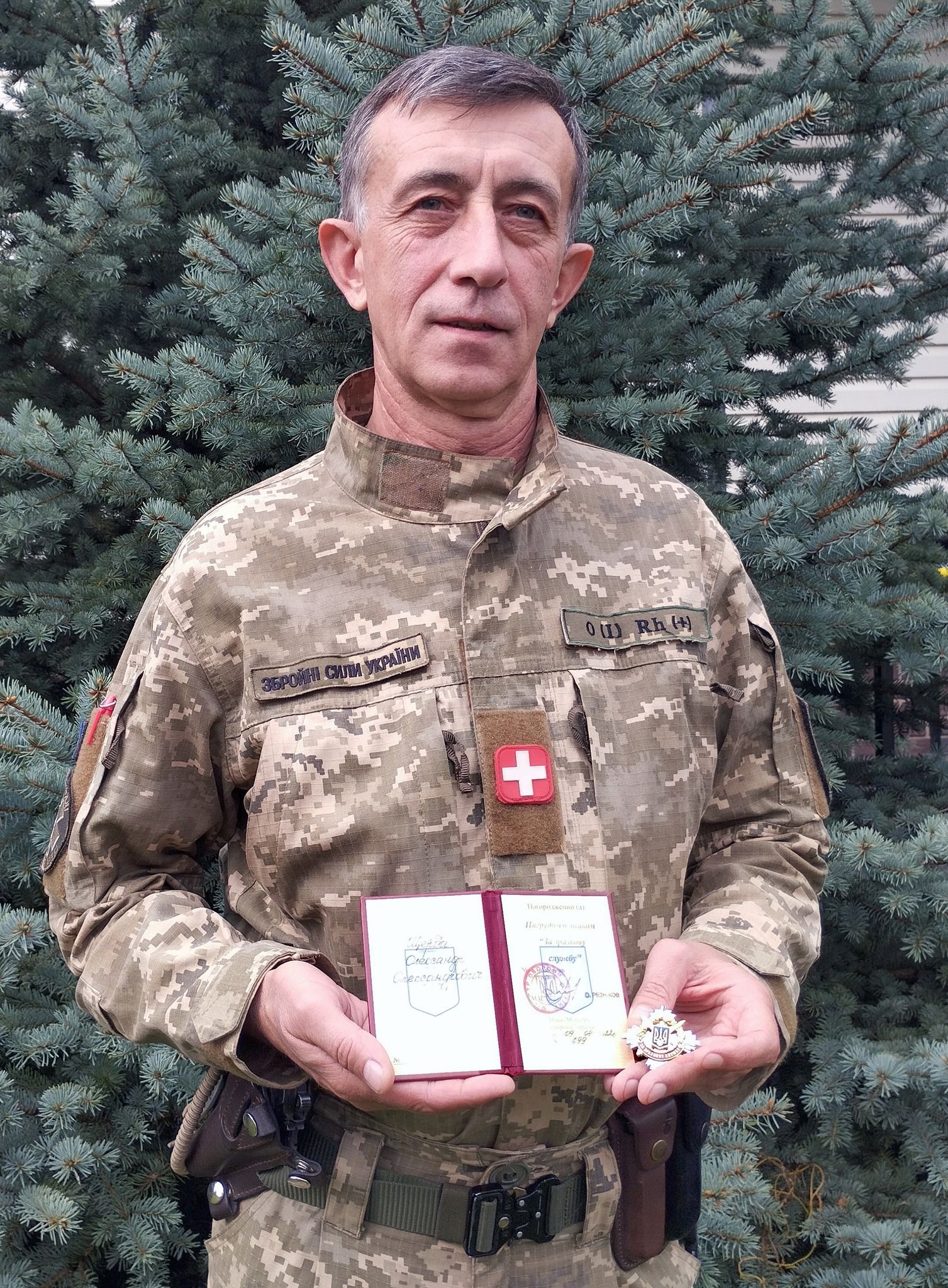 Новини Хмельницького - фото з Бойових медиків з Хмельниччини нагородили відзнаками (ФОТО)