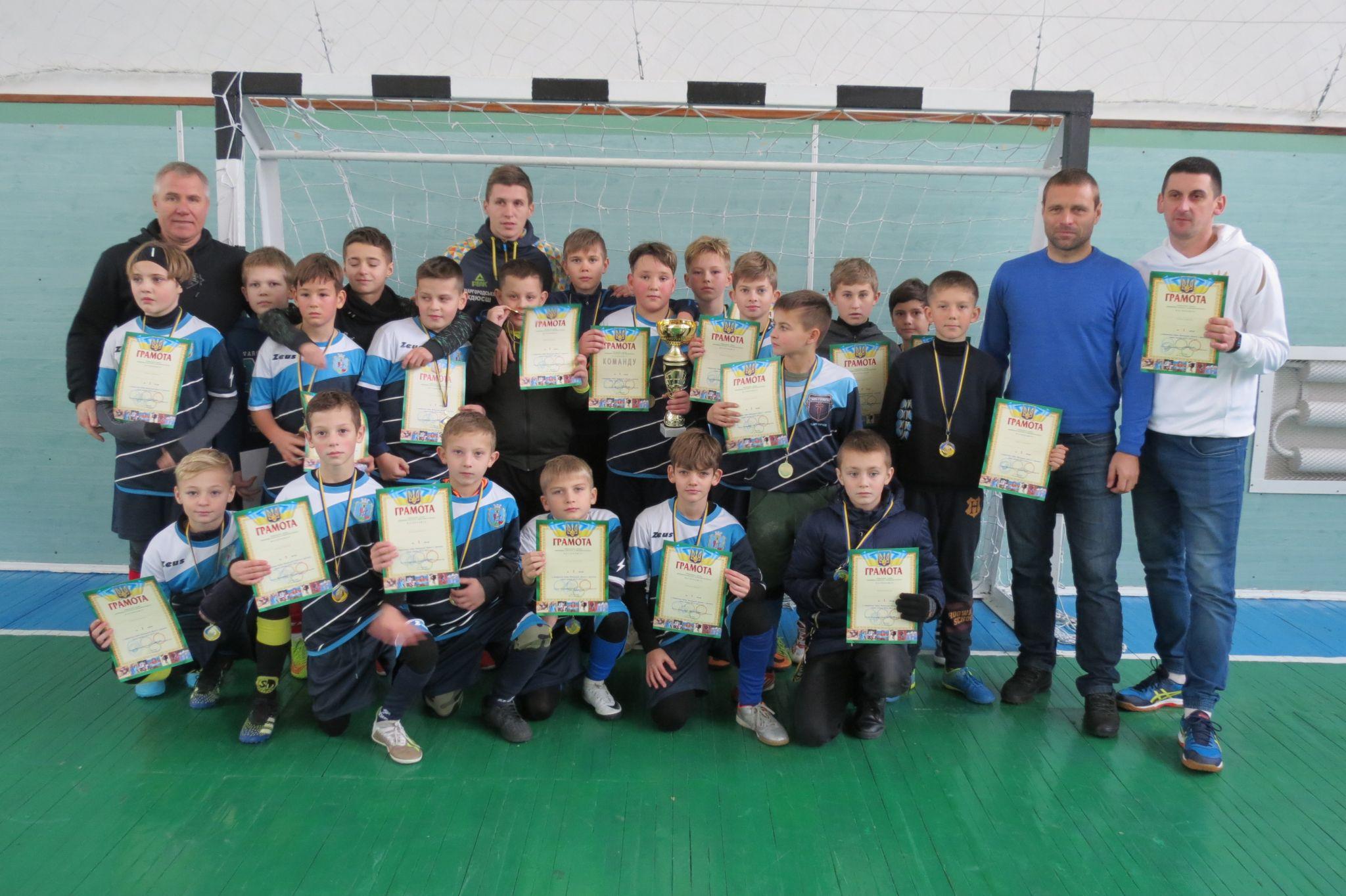 Новини Вінниці - фото з Шаргородці в фіналі Кубку області з футзалу серед юнаків розгромили конкурентів