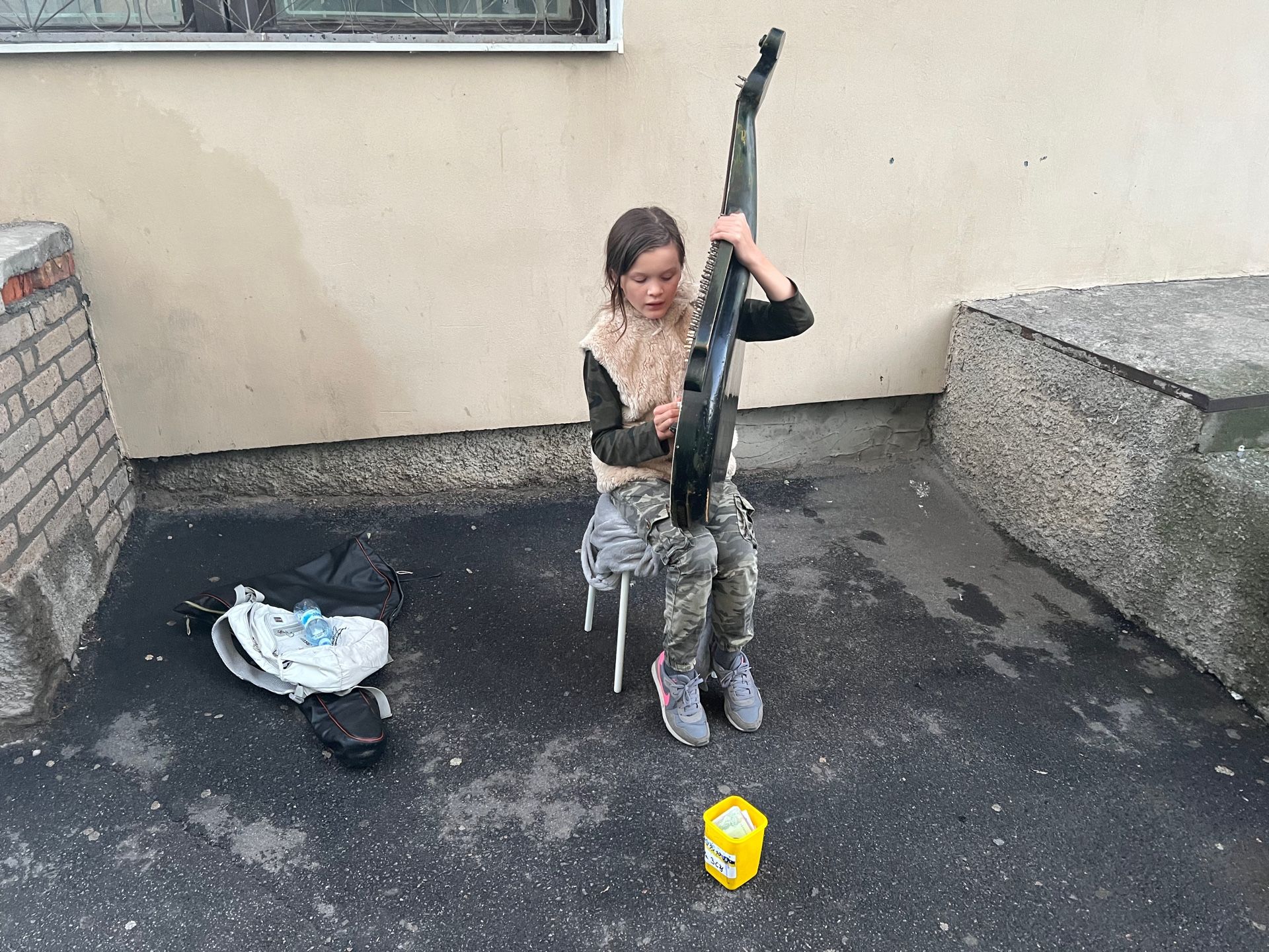 Новини Вінниці - фото з «Гратиму, доки не закінчиться війна». Юна вінницька  бандуристка збирає гроші для ЗСУ