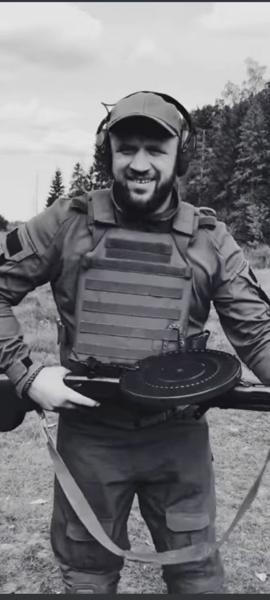 Новини Тернополя - фото з На Тернопільщині попрощалися з захисником Віталієм Сосною