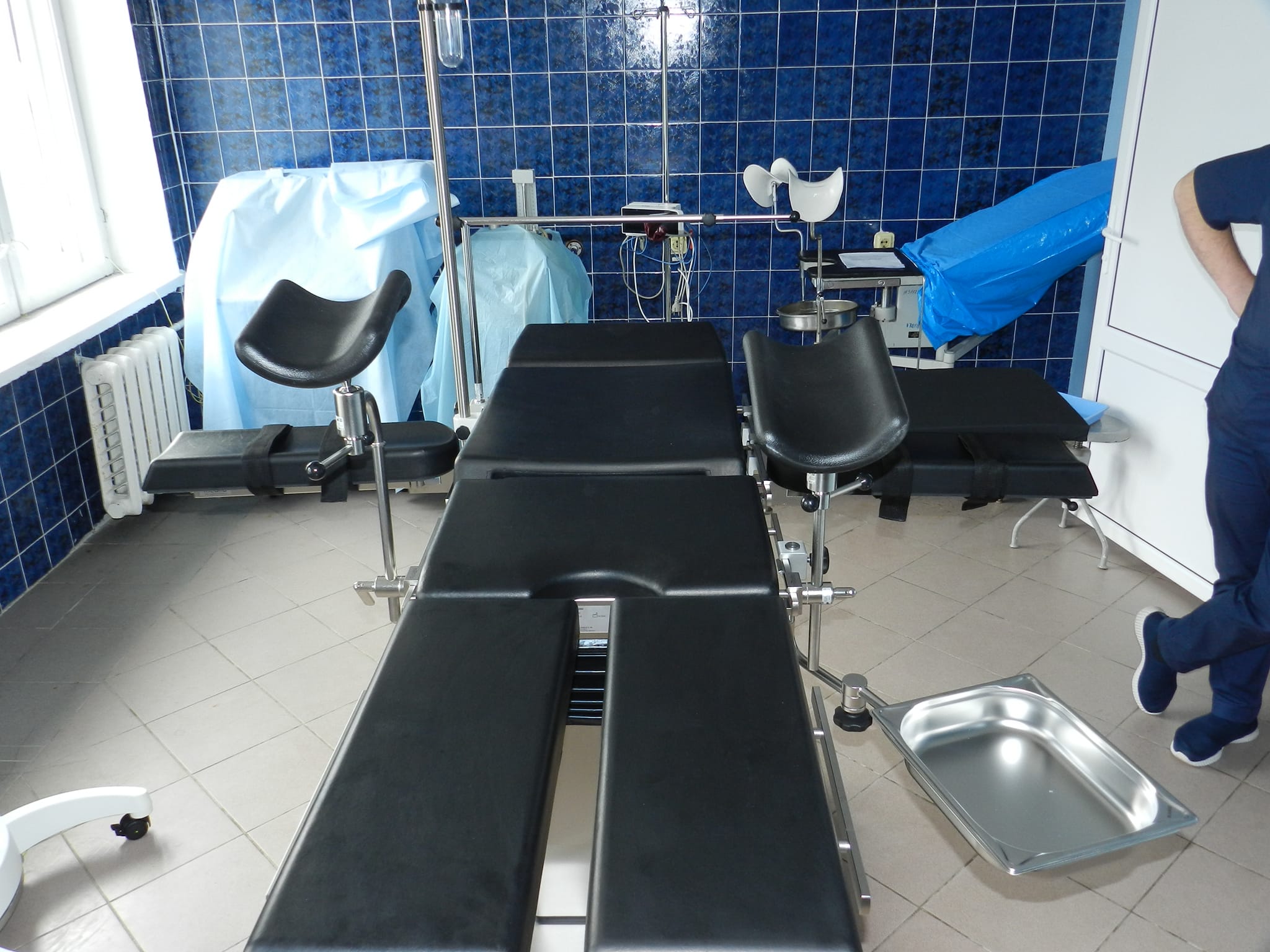 Новини Тернополя - фото з Тернопільська міська лікарня №2 отримала новий операційний стіл та лампу (ФОТО)