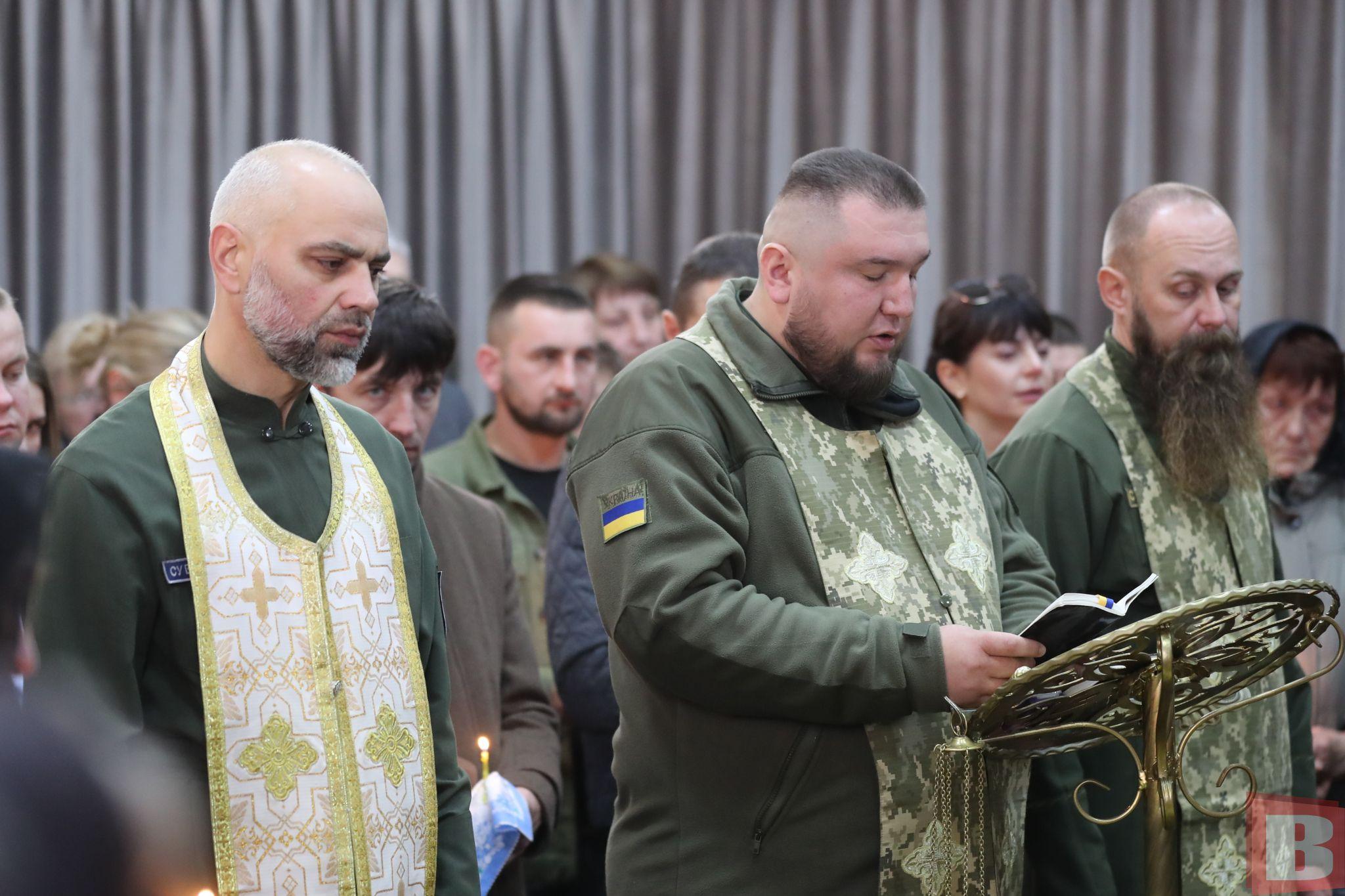 Новини Хмельницького - фото з «Обрав долю захищати країну». Попрощалися з Андрієм Слотюком, який загинув на війні