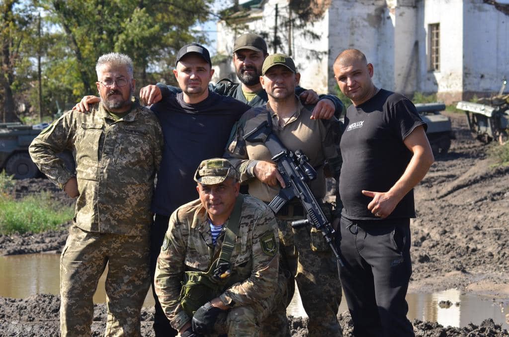 Новини Вінниці - фото з «Коли давали хліб, люди плакали…» Вінницькі волонтери відвезли допомогу у звільнений Лиман