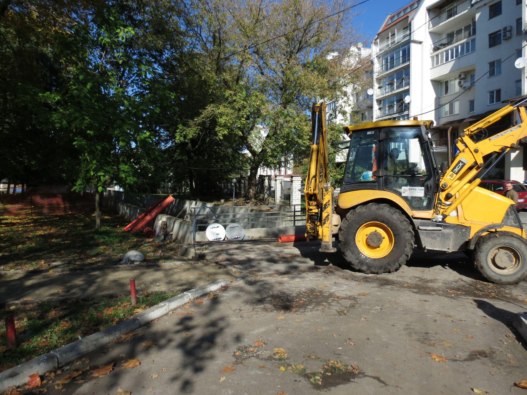 Новини Тернополя - фото з Перекрили прохід та зрізають дерева: що відбувається у парку Шевченка