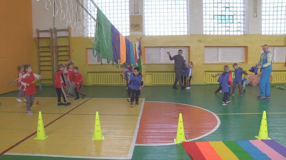 Новини Вінниці - фото з Цікава фізкультура: переселенець з Лиману проводить веселі уроки в нашому ліцеї