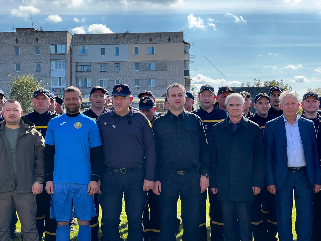 Новини Вінниці - фото з Ветерани «Ниви» і коміки зіграли в благодійному матчі проти збірної ДСНС