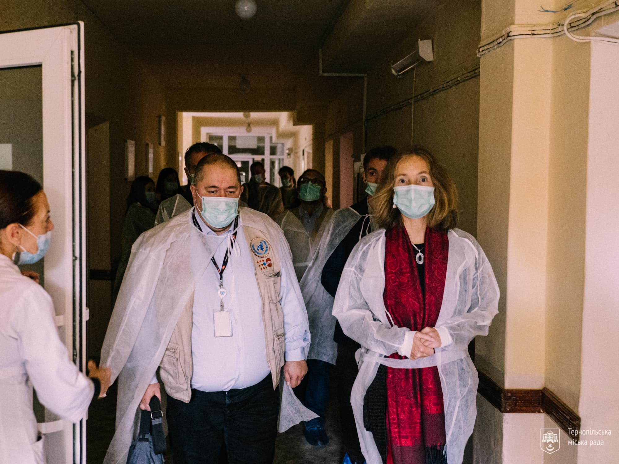 Новини Тернополя - фото з Фонд ООН передав у тернопільський пологовий 1,5 тонни медичних засобів