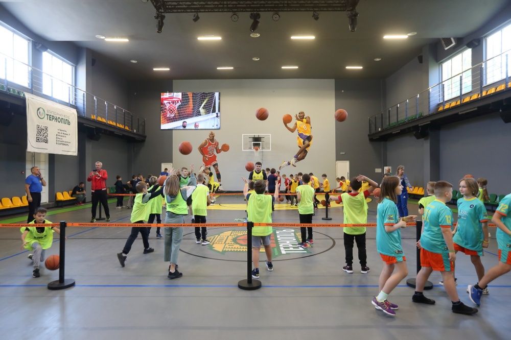 Новини Тернополя - фото з У Тернополі відбувся спортивний фестиваль «ВідкрийТЕ спорт. BaskET»: як це відбувалось (ФОТО)