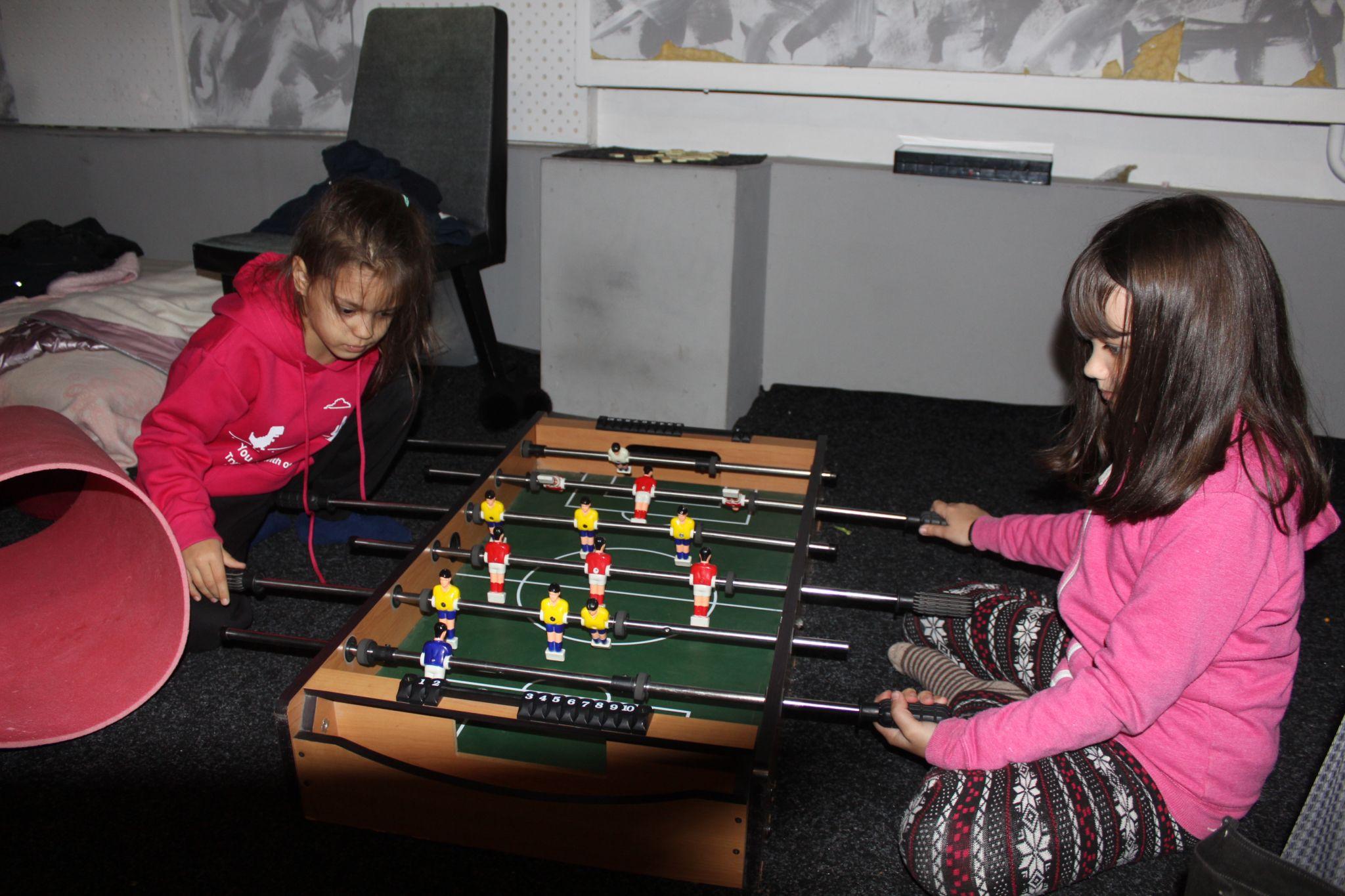 Новини Тернополя - фото з Назад в укриття. Тернополяни облаштовують всередині каплички та дитячі куточки