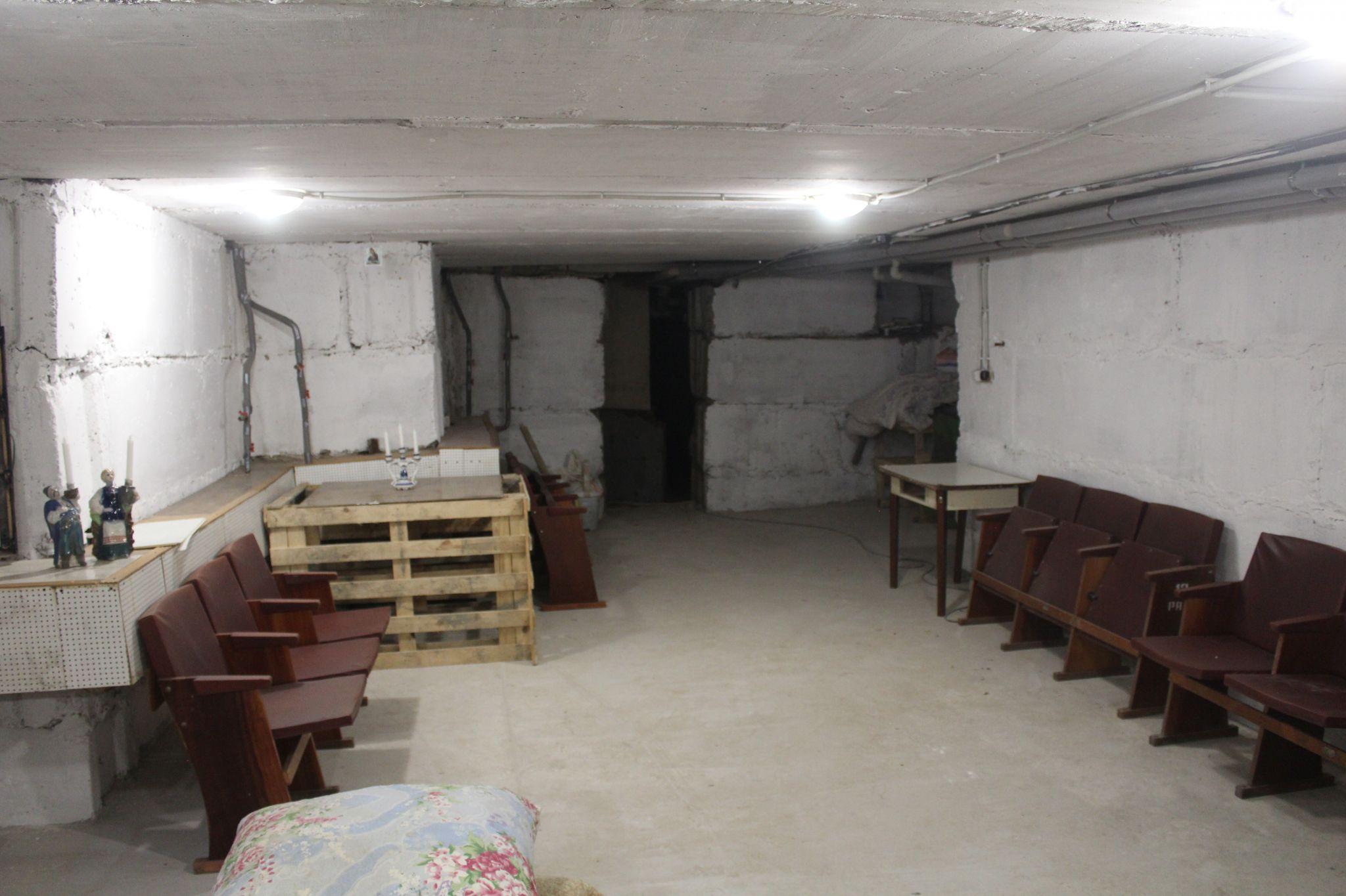 Новини Вінниці - фото з Підвал на Янгеля переробили в укриття. З жителів будинку гроші не збирали