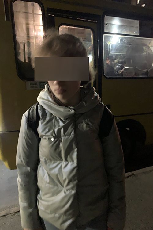 Новини Тернополя - фото з У Тернополі розшукали зниклу дівчинку, яка любить їздити у тролейбусі