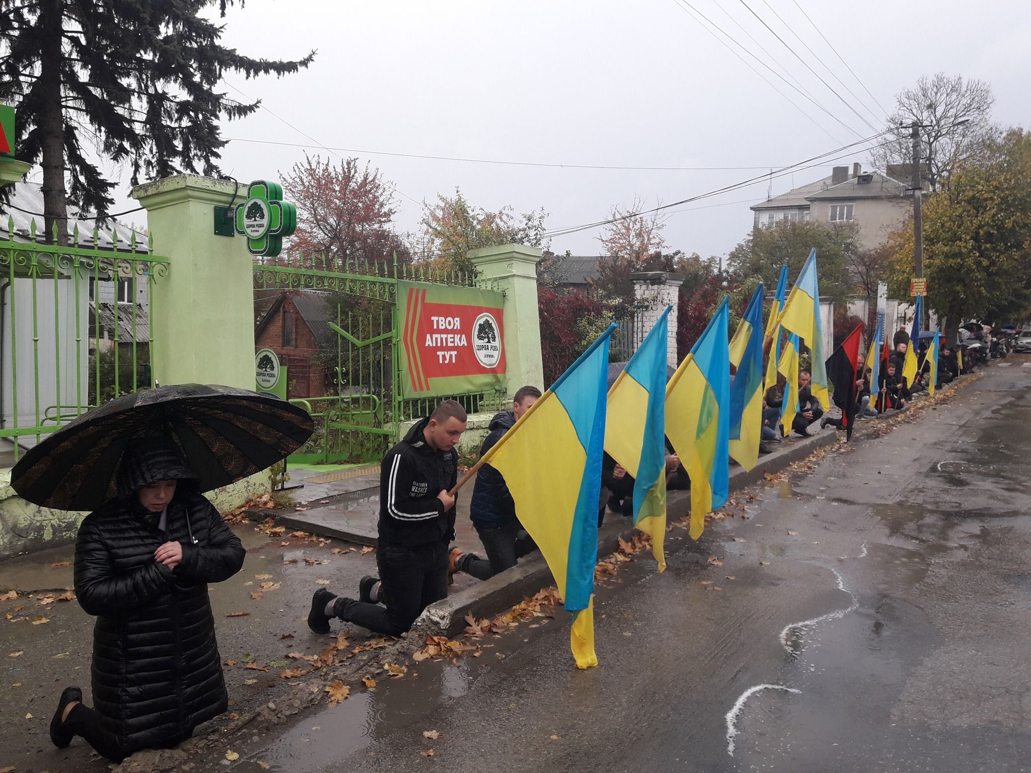 Новини Тернополя - фото з Спочивайте з Богом, Воїни Світла. На Борщівщині попрощались із Михайлом Семенюком та Сергієм Кочубеєм