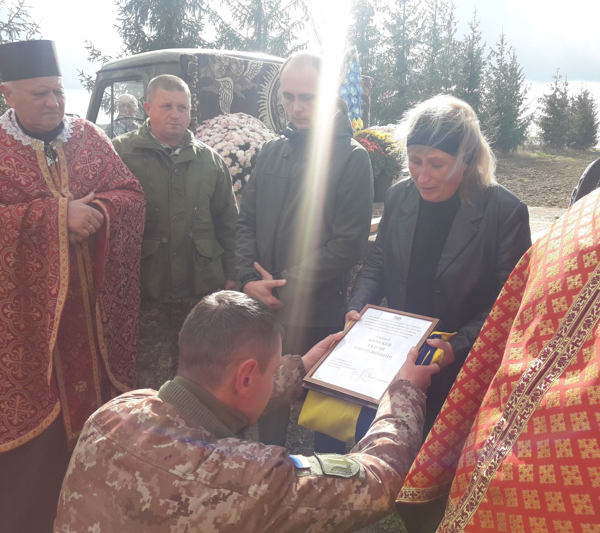 Новини Тернополя - фото з Спочивайте з Богом, Воїни Світла. На Борщівщині попрощались із Михайлом Семенюком та Сергієм Кочубеєм