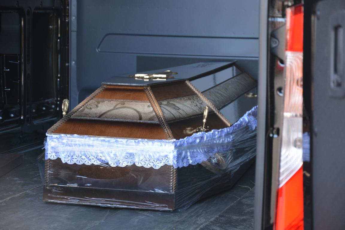 Новини Тернополя - фото з Боровся за мирне небо над Україною. На Теребовлянщині поховали бійця Миколу Крушельницького