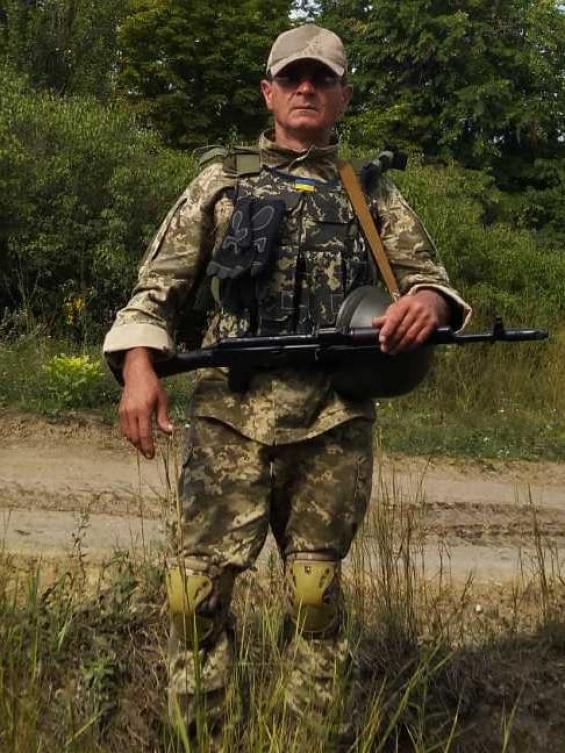 Новини Тернополя - фото з Не стало Воїна, синочка, тата… У Козівській ОТГ провели в останню путь захисника Юрія Ропа