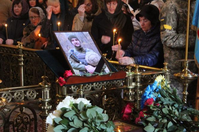 Новини Вінниці - фото з ТОП важливих новин на 20minut.ua від 17 по 24 жовтня, які ви могли пропустити Вічна пам'ять Герою! Вінниця попрощалася з 29-річним капітаном Романом Карповим