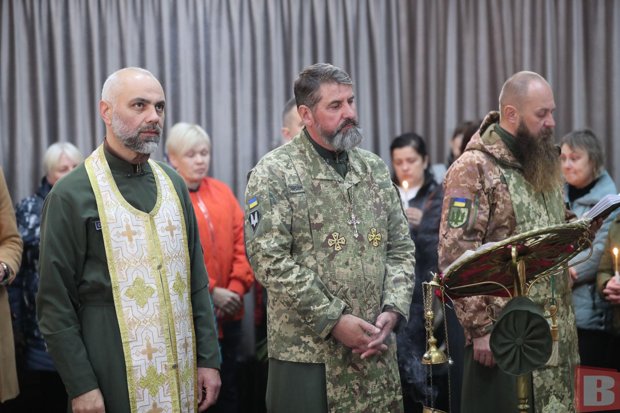 Новини Хмельницького - фото з «Помер за рідну нашу Україну». У Хмельницькому попрощалися з загиблим військовим Рашадом Оруджевим