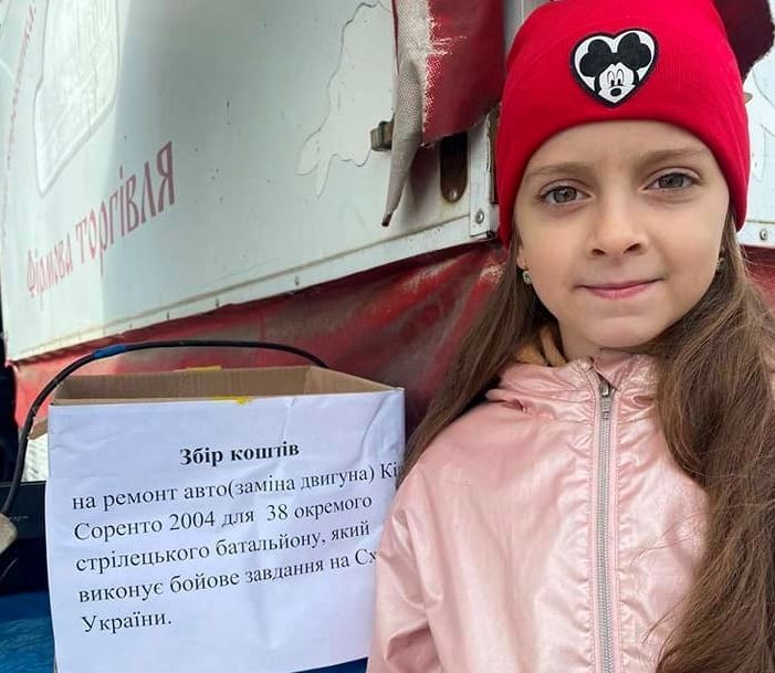 Новини Вінниці - фото з Поки тато на фронті… Майже 70 тисяч гривень зібрала для армії 8-річна піаністка