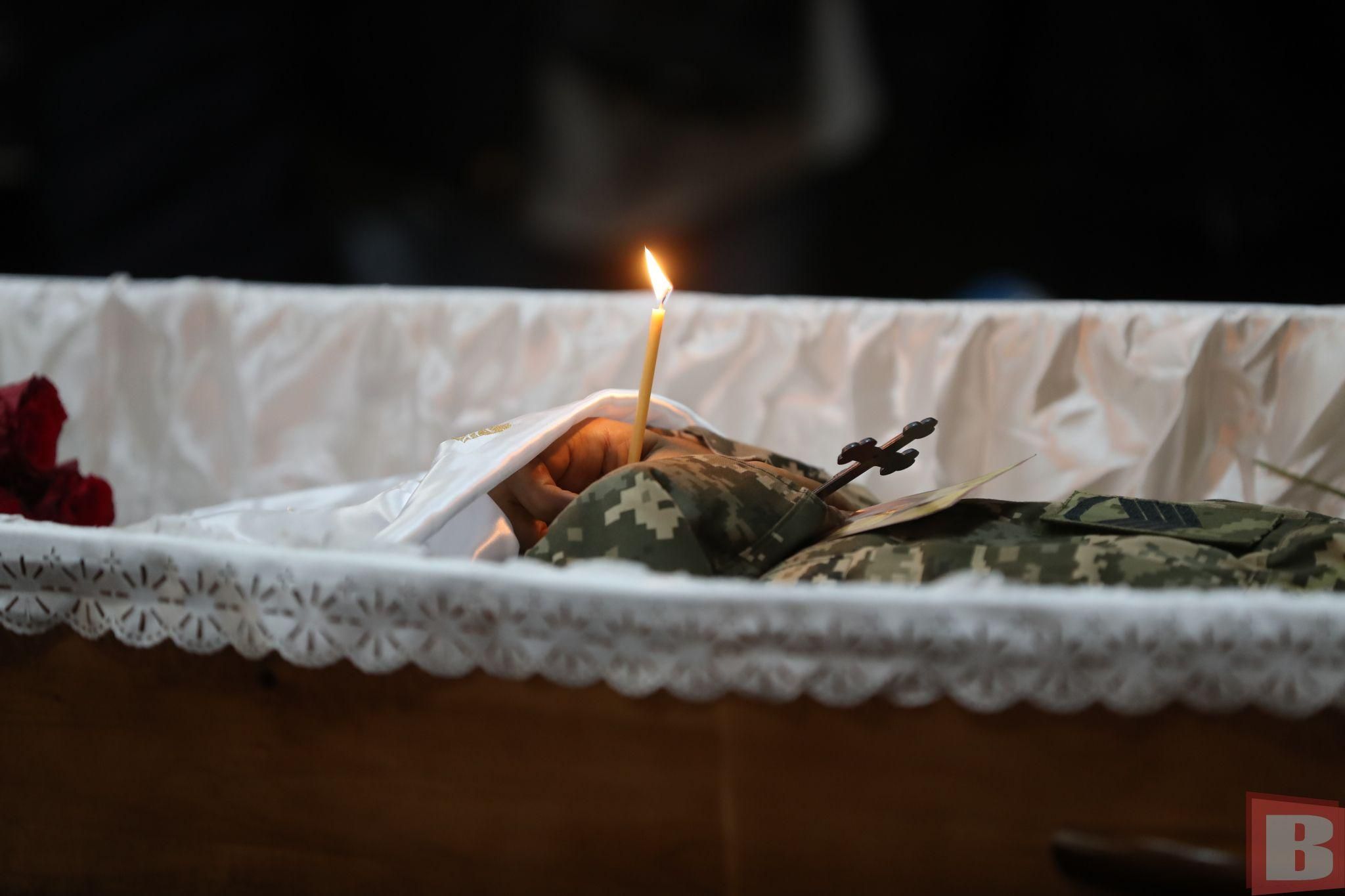 Новини Хмельницького - фото з «Помер за рідну нашу Україну». У Хмельницькому попрощалися з загиблим військовим Рашадом Оруджевим