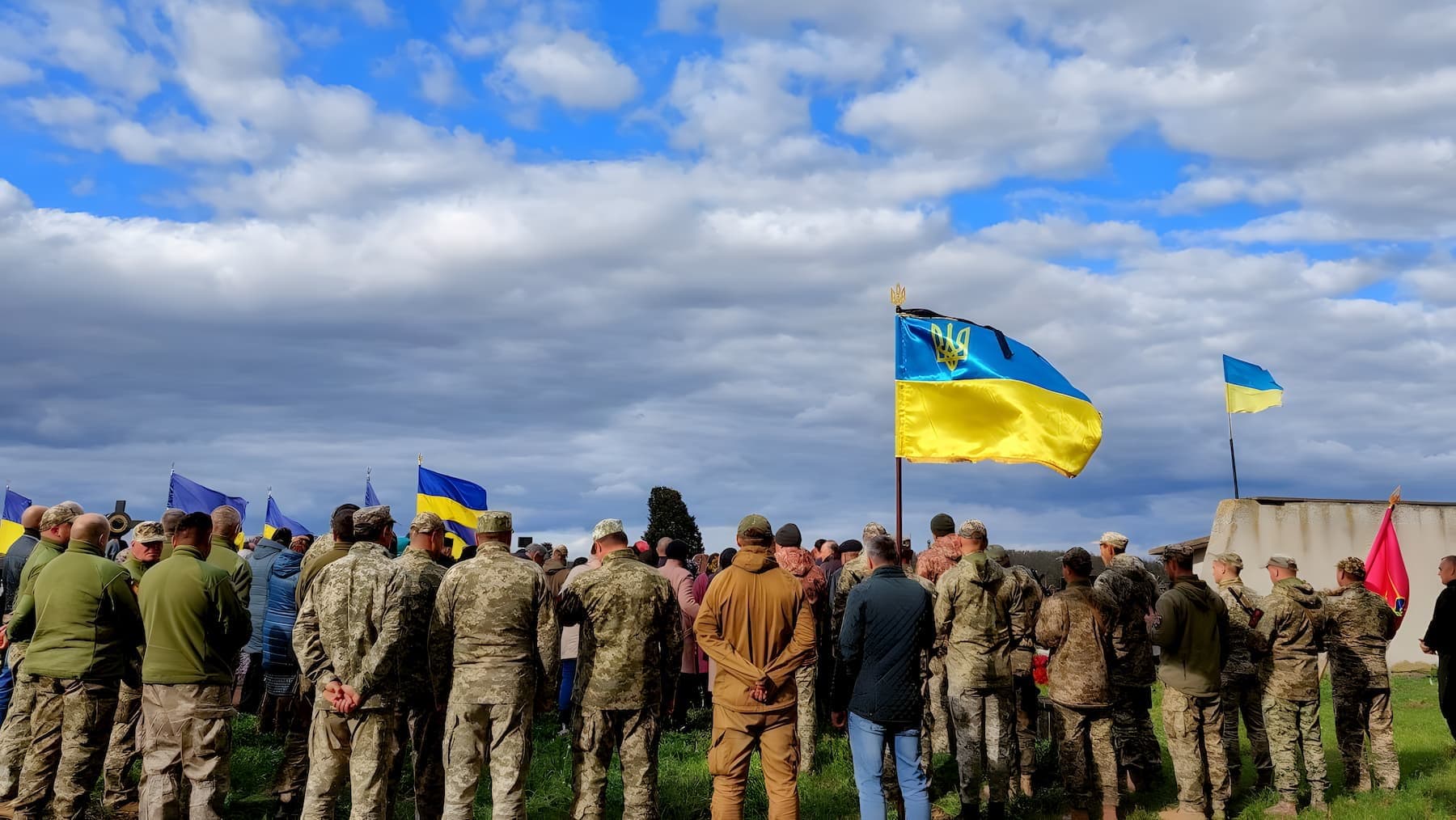 Новини Тернополя - фото з Серце крається від болю... На Лановеччині поховали військового медика Михайла Боданя