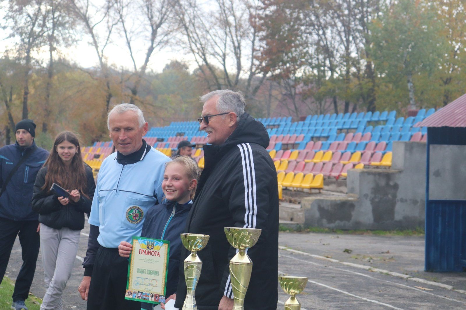 Новини Вінниці - фото з Футболістки «Ниви» виграли обласний турнір серед дівчат і конкурс жонглювання м’ячем