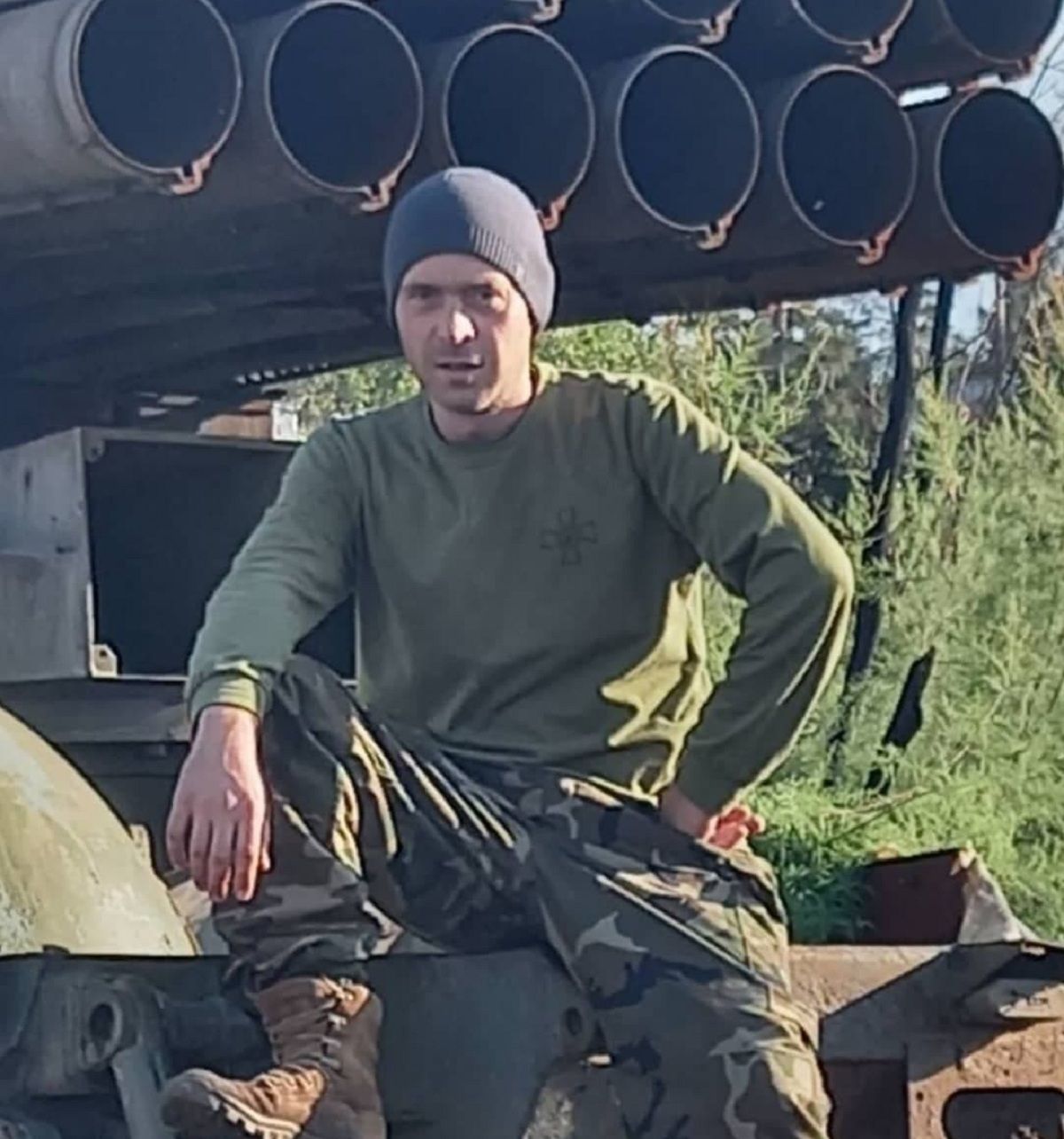 Новини Тернополя - фото з Мама жила ним і для нього, бо він був єдиною дитиною… Тернопільщина прощається з Віктором Довгалюком