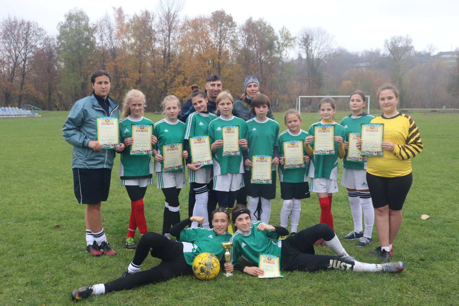 Новини Вінниці - фото з Футболістки «Ниви» виграли обласний турнір серед дівчат і конкурс жонглювання м’ячем