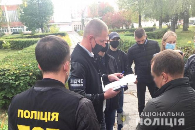 Новини Хмельницького - фото з Хто в Хмельницькому брав найбільші хабарі: підбірка справ за 5 років На Хмельниччині директор комунального підприємства вимагав хабар у підприємця: за що