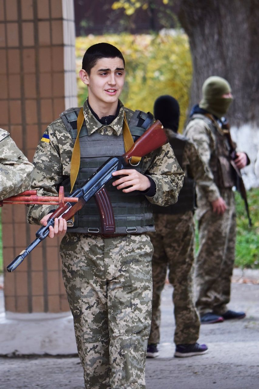 Новини Хмельницького - фото з Джура-2022: третьокласників Кам’янця посвятили в козачата (ФОТО)