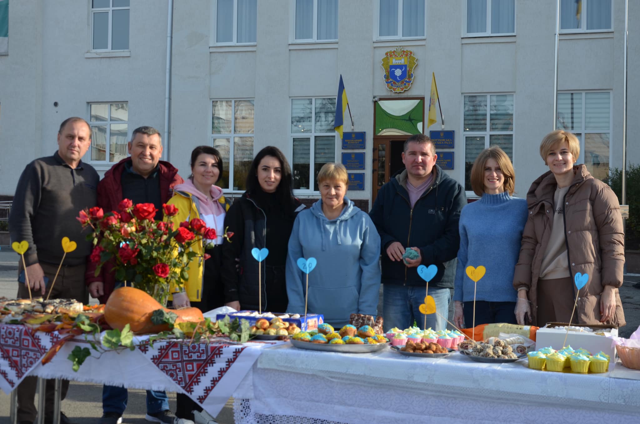 Новини Тернополя - фото з У Чорткові на благодійному ярмарку для ЗСУ заробили майже 40 тисяч гривень